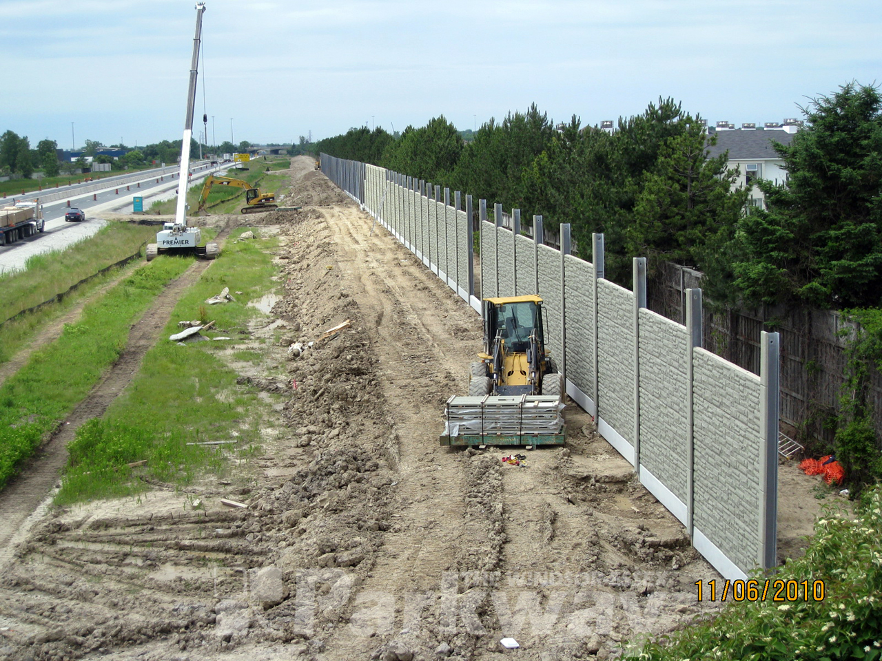 Photo of the construction of a noise wall in 2010
